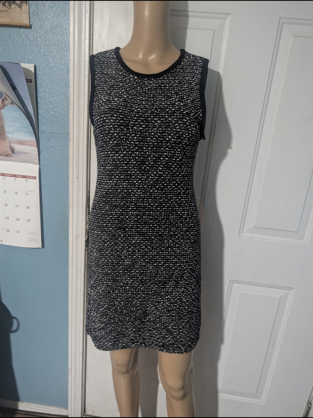 Alice + Olivia Black and White Sleeveless Knit Shift Dress
